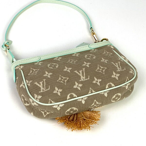 1000060681651 12 Louis Vuitton Pochette Accessoire Handbag Canvas Beige Green