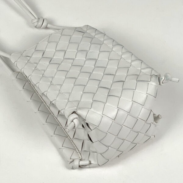 1000062799873 12 Bottega Veneta Intrecciato Leather Crossbody Pouch Shoulder Bag White