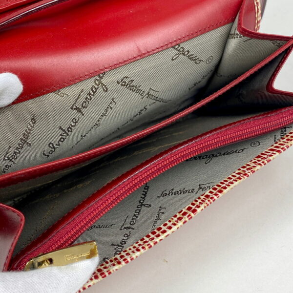 1000062802160 15 Salvatore Ferragamo Gancini All Over Pattern Wallet Red