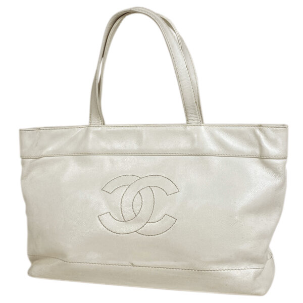 1000063540733 11 Chanel Cocomark Tote Handbag Caviar Skin White