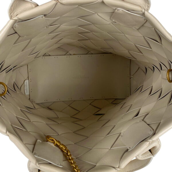 1000063685830 21 Bottega Veneta Maxi Hippo 30 2WAY Intrecciato Leather Tote Shoulder Bag Ivory