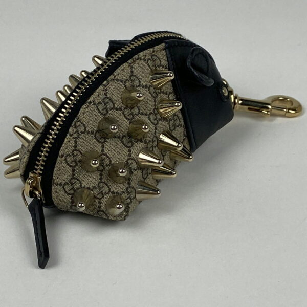 1000065078487 12 Gucci Hedgehog Coin Case Micro Gucci Bag Charm Canvas Beige Black