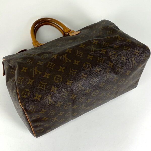 1000065173823 12 Louis Vuitton Speedy 35 Bag Monogram Brown