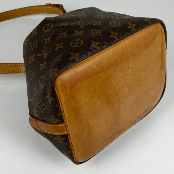 1000065574408 12 Louis Vuitton Petit Noe Shoulder Drawstring Bag Monogram Brown