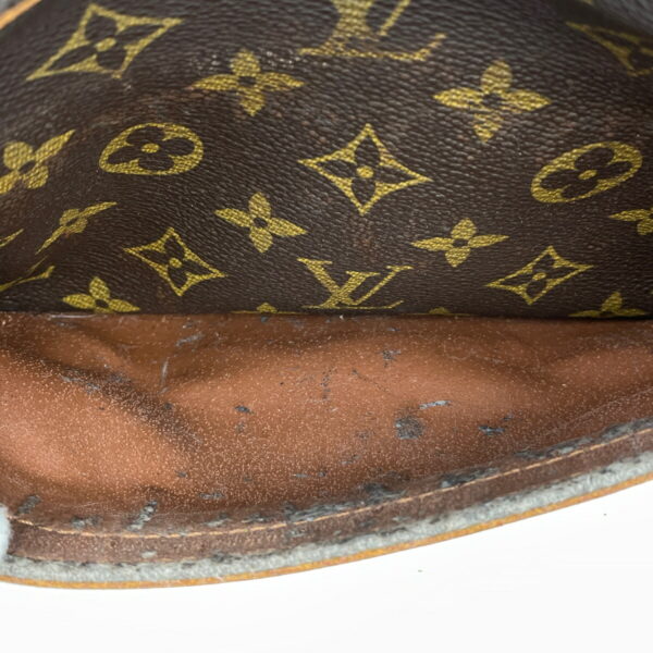 1000065703310 17 Louis Vuitton Trocadero 24 Crossbody Shoulder Bag Monogram Brown