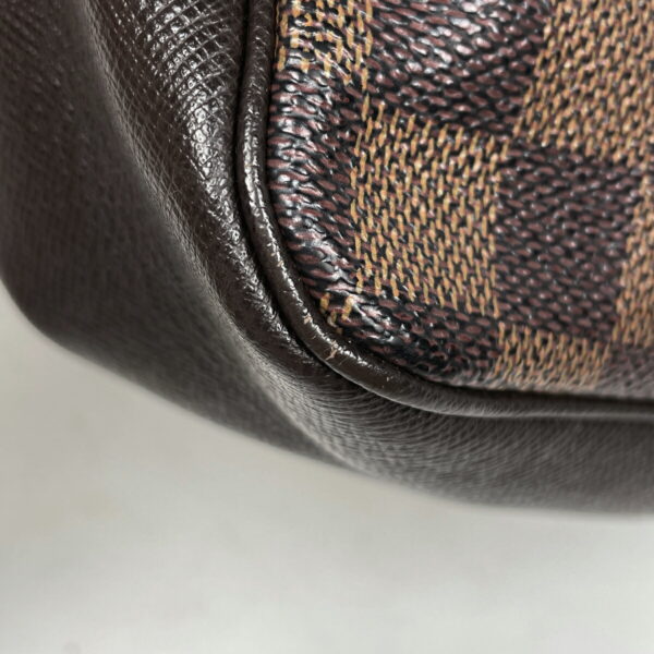 1000066185689 13 Louis Vuitton Truth Bag Damier Brown