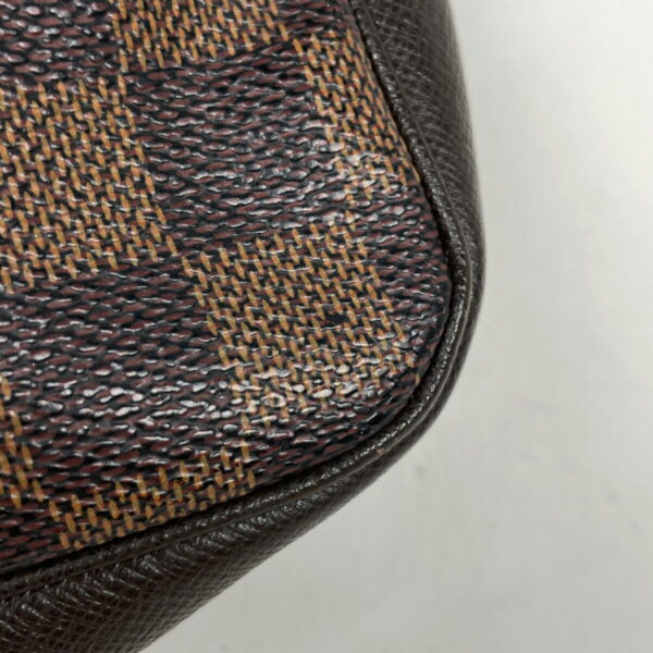 1000066185689 14 Louis Vuitton Truth Bag Damier Brown