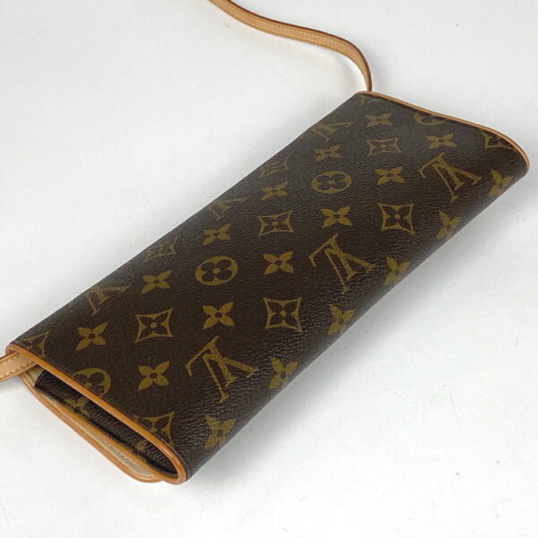 1000067527471 12 Louis Vuitton Pochette Twin GM Clutch Bag Monogram Brown