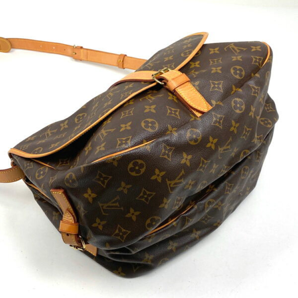 1000067850739 12 Louis Vuitton Saumur 35 Crossbody Shoulder Bag Monogram Brown