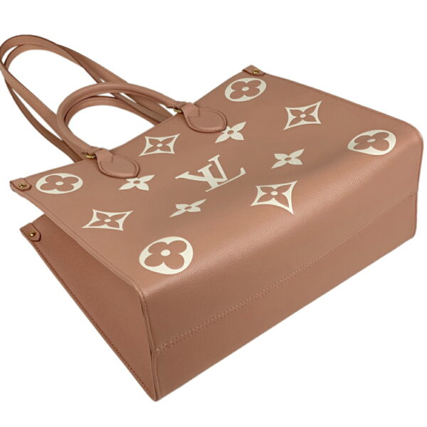 1000068097249 12 Louis Vuitton On the Go MM Bicolor 2WAY Tote Bag Monogram Empreinte Rose Trianon Crème