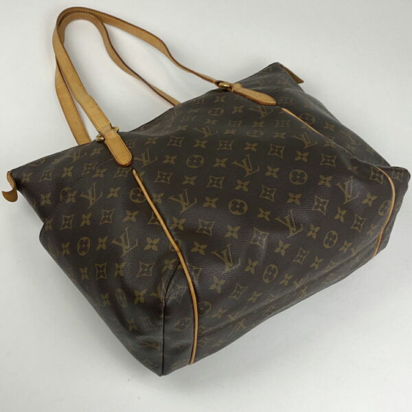 1000068452529 12 Louis Vuitton Totally MM Shoulder Tote Bag Monogram Brown