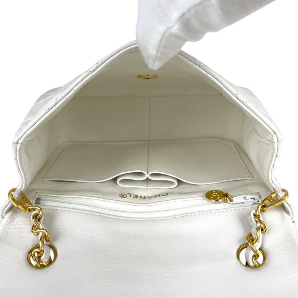 1000071054031 22 Chanel Matelasse Single Flap Chain Shoulder Bag Leather White