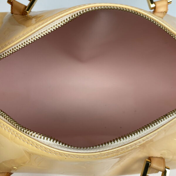 1000071503966 17 Louis Vuitton Bedford Enamel Handbag Vernis Marshmallow Pink