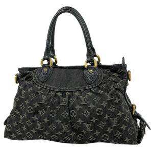 1000072371366 11 Louis Vuitton Multi Pochette Accessoire Black