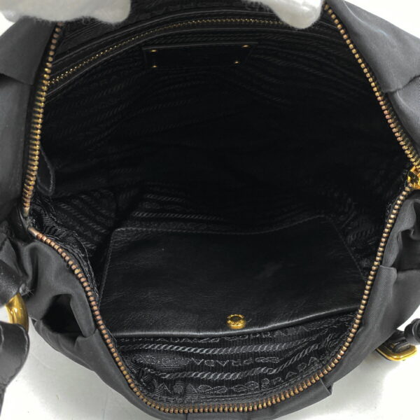 1000073932498 16 PRADA Plate Shoulder Handbag Nylon Nero