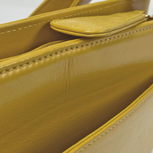 1000074306014 14 Chanel Tote Bag Leather Yellow