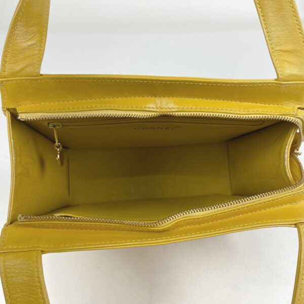 1000074306014 18 Chanel Tote Bag Leather Yellow