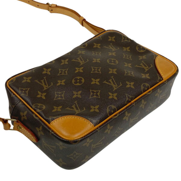 1000074313326 12 Louis Vuitton Trocadero 27 Crossbody Shoulder Bag Monogram Brown