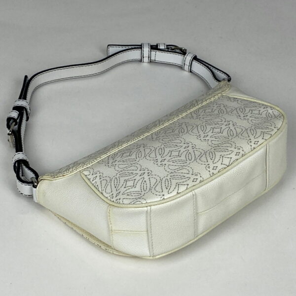 1000075561610 12 Loewe Anagram Shoulder Bag Leather White