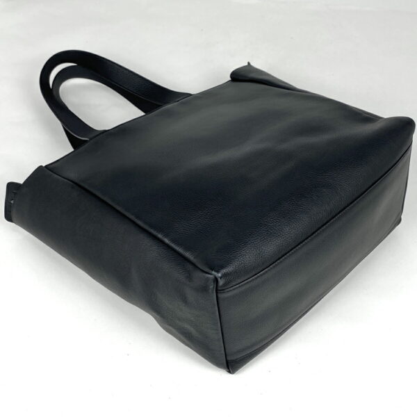 1000075579684 12 Balenciaga Leather Everyday Tote Bag Black