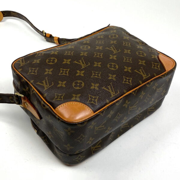 1000076031273 12 Louis Vuitton Nile Crossbody Shoulder Bag Monogram Brown