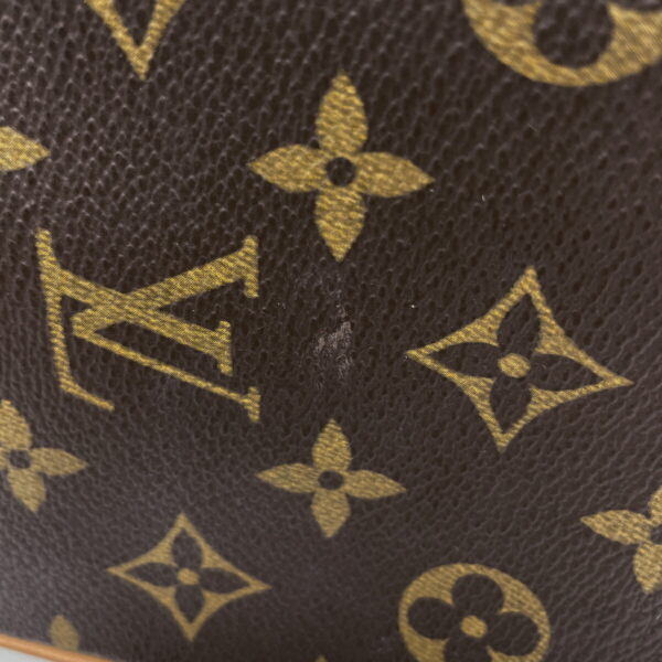 1000076120762 14 Louis Vuitton Cité Handbag Monogram Brown