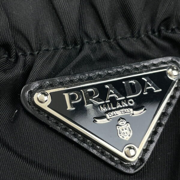 1000076702067 13 PRADA Plate Handbag Nylon Nero