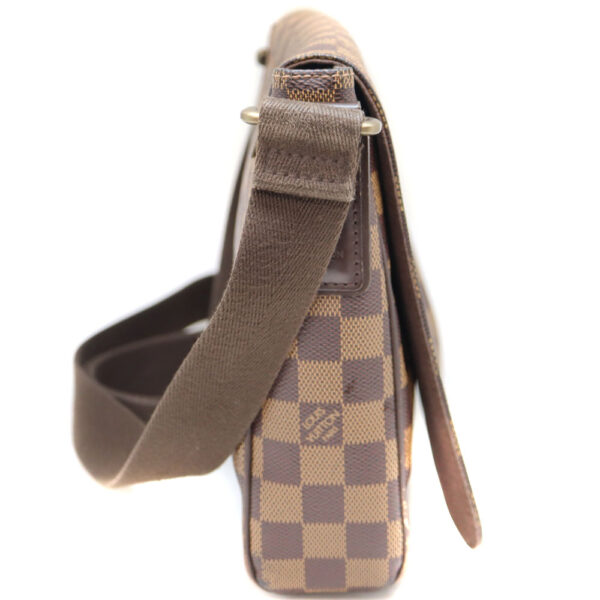 10724 4 Louis Vuitton District PM Shoulder Bag Damier Canvas