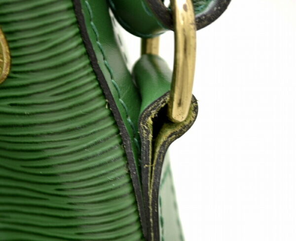 11420829 5 Louis Vuitton Epi Noe Shoulder Bag Leather Borneo Green