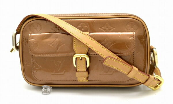 11470168 Louis Vuitton Vernis Christie MM Pochette Leather Bronze