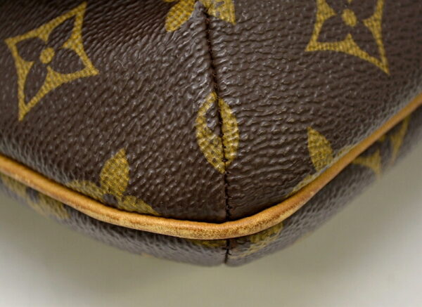 11470827 2 Louis Vuitton Monogram Musette Tango Shoulder Bag Canvas Brown