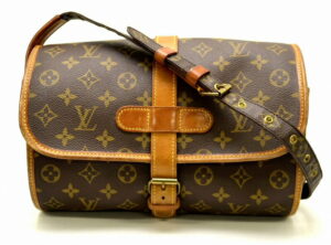 11470846 Louis Vuitton Montebello PM Enamel Shoulder Bag Monogram Vernis Dune