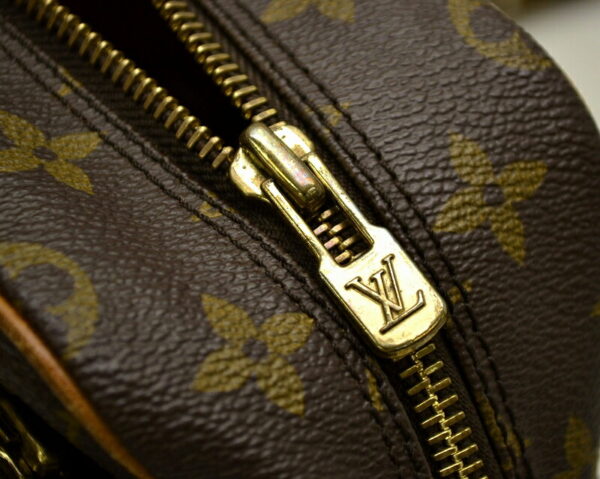 11490279 5 Louis Vuitton Nile Crossbody Monogram Brown