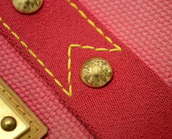 11490398 6 Louis Vuitton Sac Lava Shoulder Bag Antigua Pink