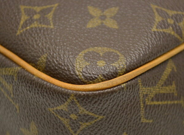 11490401 2 Louis Vuitton Cite MM Shoulder Bag Monogram Brown