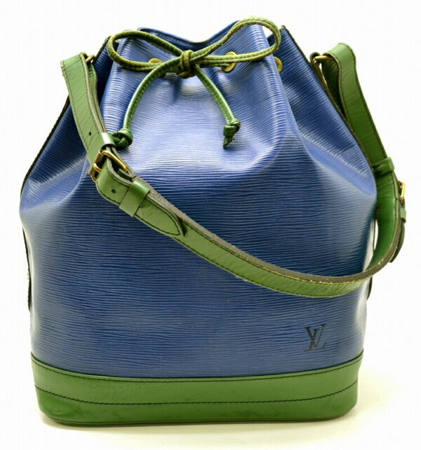 11490596 Louis Vuitton Noe Drawstring Shoulder Bag Epi Bicolor Blue Green