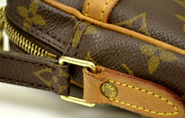 11491023 8 Louis Vuitton Danube Shoulder Bag Monogram Brown