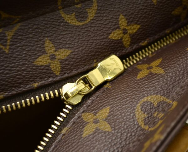 11491489 5 Louis Vuitton Luco Tote Bag Monogram Brown