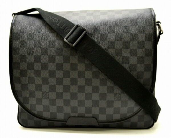 11491523 Louis Vuitton Renzo Shoulder Bag Damier Graphite Black