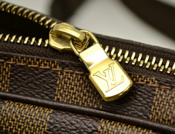 11500740 5 Louis Vuitton Brooklyn Waist Bag Damier Brown