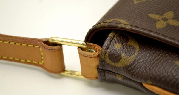 11501122 5 Louis Vuitton Musette Tango Shoulder Bag Monogram Brown