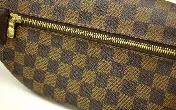 11501208 8 Louis Vuitton Melvire Waist Bag Damier Brown