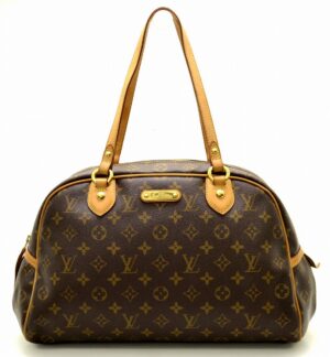 11510104 Louis Vuitton Damier Graphite District PM Shoulder Bag