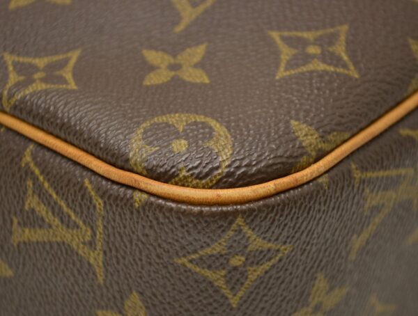 11510462 2 Louis Vuitton Cite MM Shoulder Bag Monogram Brown