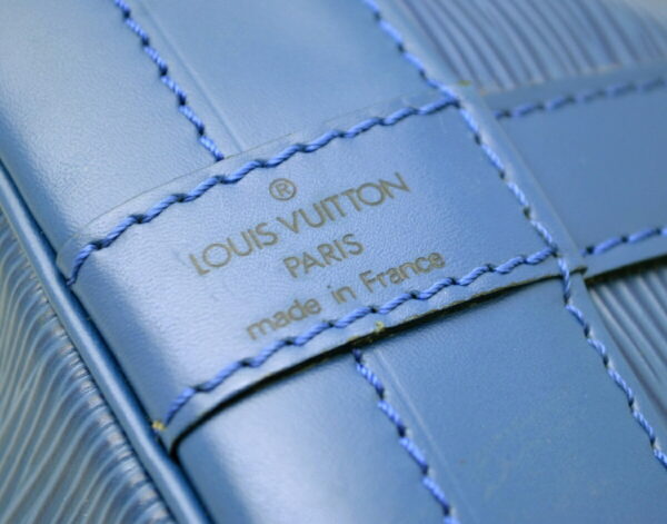 11510662 7 Louis Vuitton Petit Noe Shoulder Bag Epi Blue