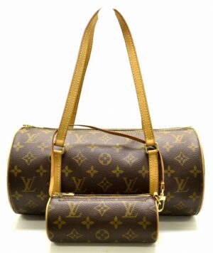 11510698 Louis Vuitton Houston Vernis Bag Black