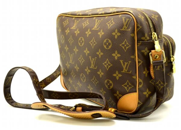 11511019 1 Louis Vuitton Nile Shoulder Bag Monogram Brown