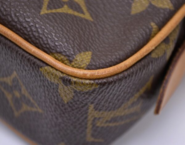 11520322 2 Louis Vuitton Marly Bandouliere Pochette Monogram Brown