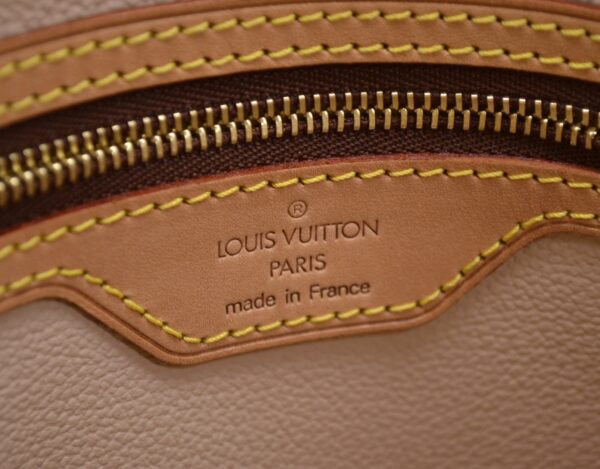 11520616 7 Louis Vuitton Petit Bucket Tote Bag Monogram Brown