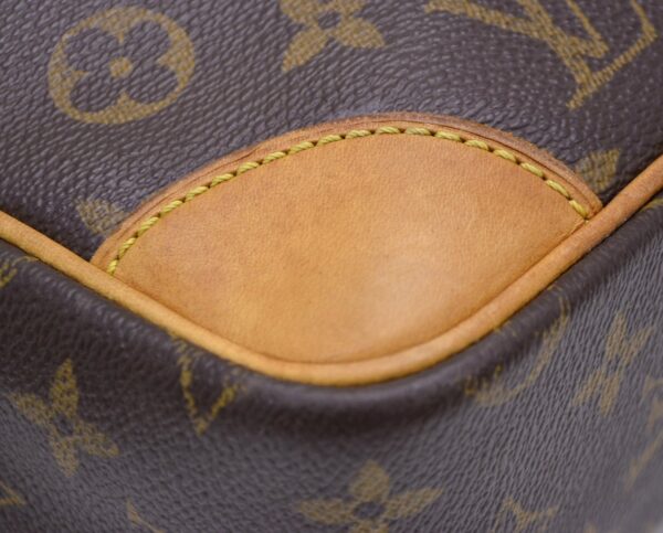 11520748 2 Louis Vuitton Trocadero 30 Shoulder Bag Monogram Brown